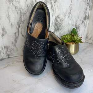 Ariat Leather Black Slip on Studded Comfort Clogs